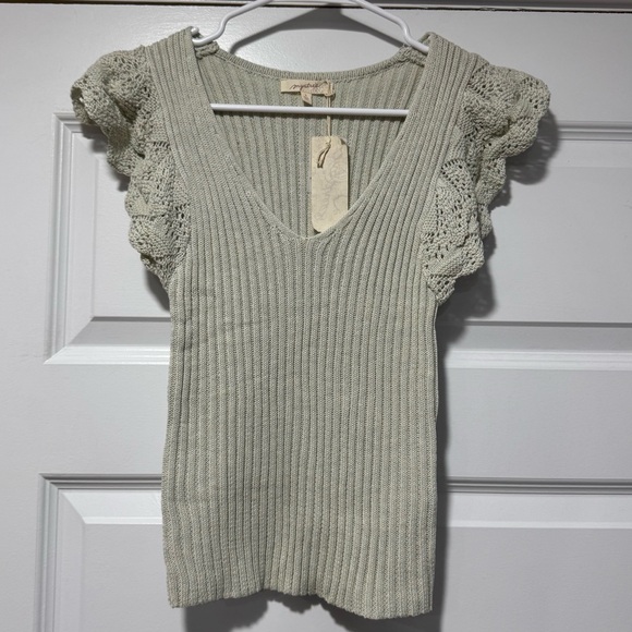Mystree Light Green V-Neck Sweater with Ruffle Sleeves - Picture 2 of 8